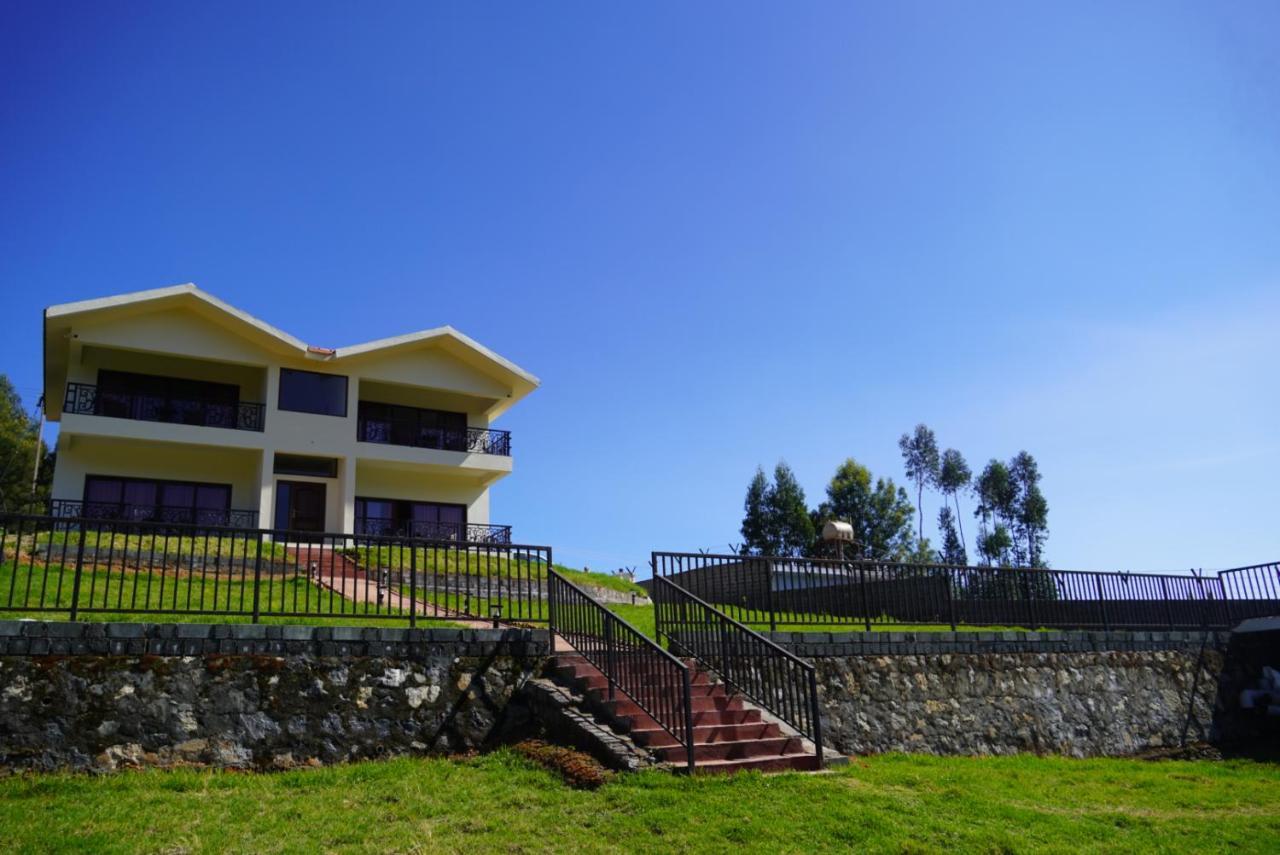 Hotel Acorn House Udagamandalam Exterior foto