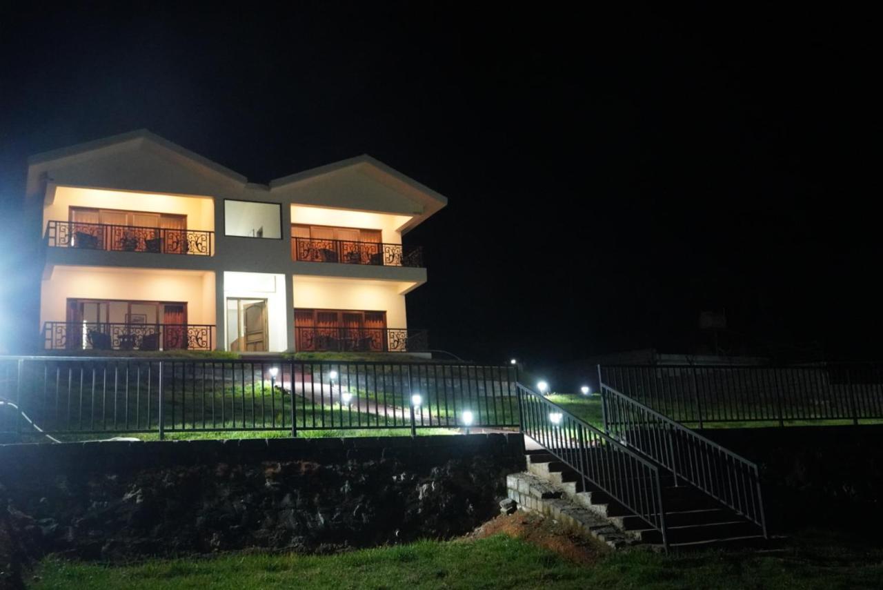 Hotel Acorn House Udagamandalam Exterior foto